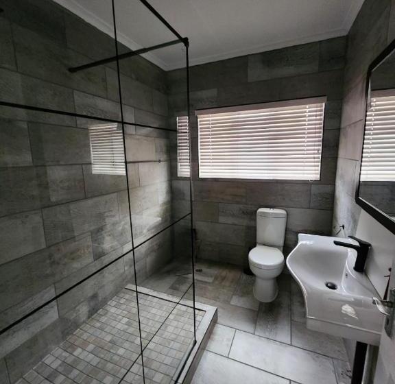 Rudman Townhouses   Family Apartment