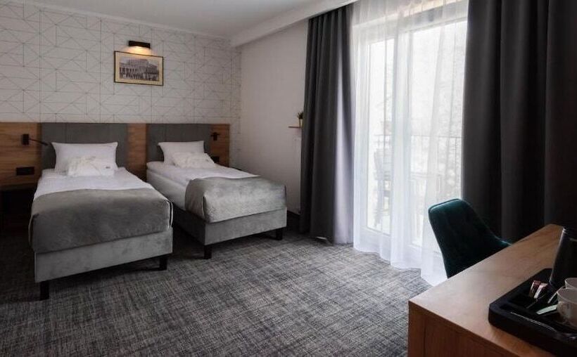 فندق Polonia Park Medical Center & Spa