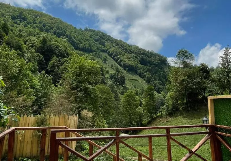 ホテル Waterfall Bungalov