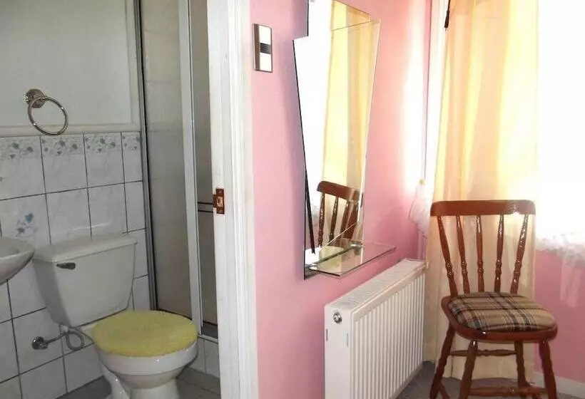 Hostal Arkya Adults Only