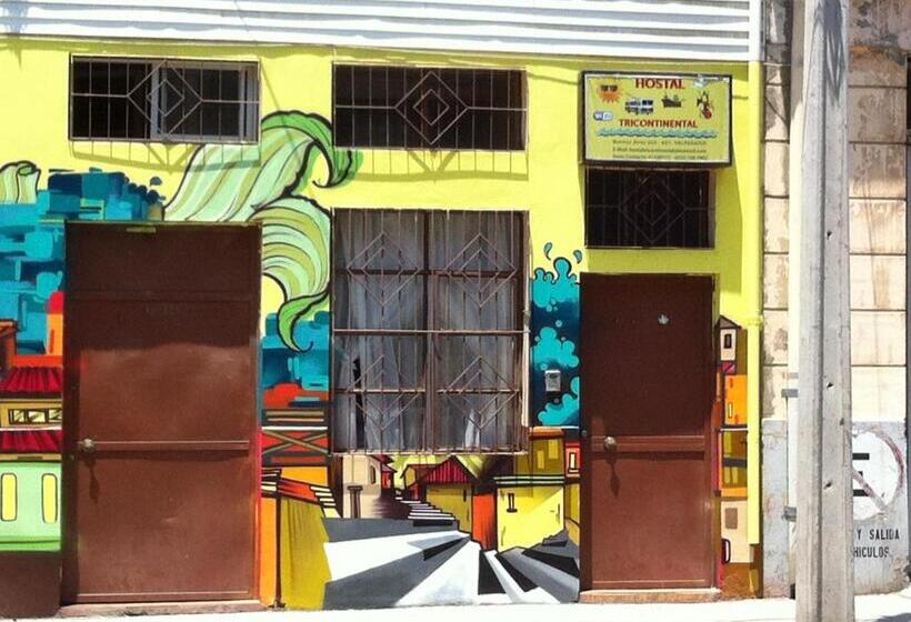 Hostal Tricontinental