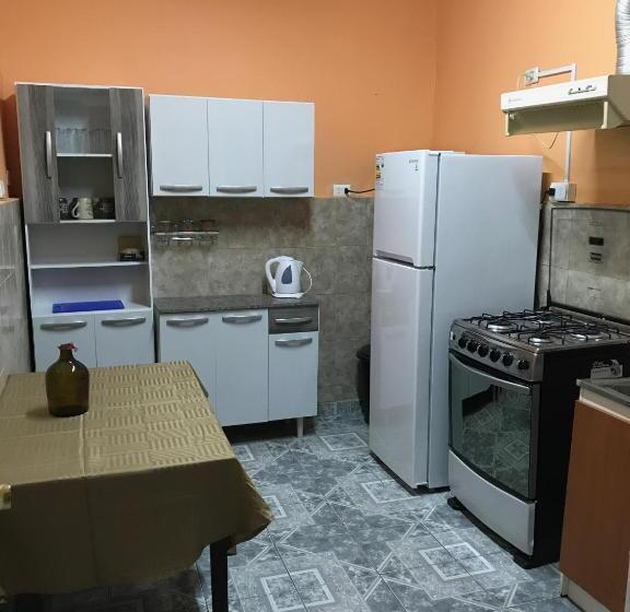 Hostal Tricontinental