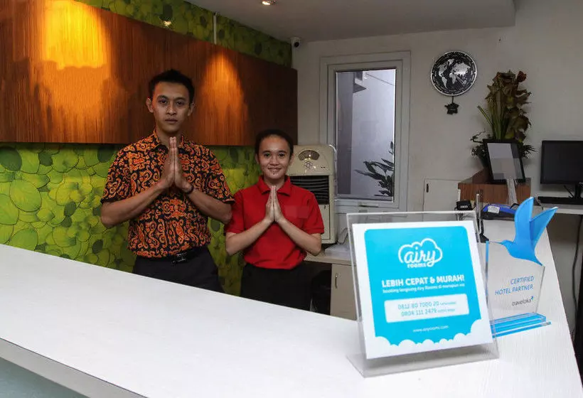 Hotelli Airy Aeropolis Residence Suryadarma Tangerang