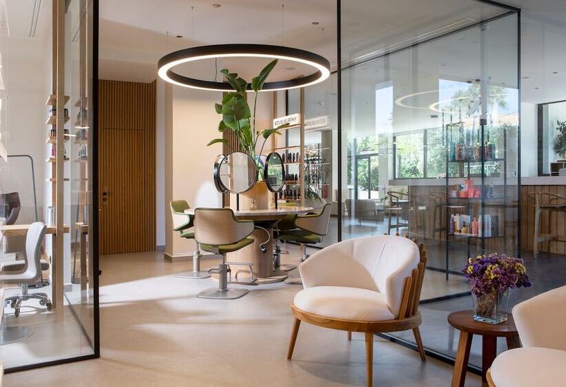 هتل Almyrida Resort