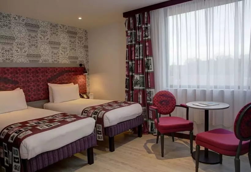 هتل Best Western Plus London Wembley