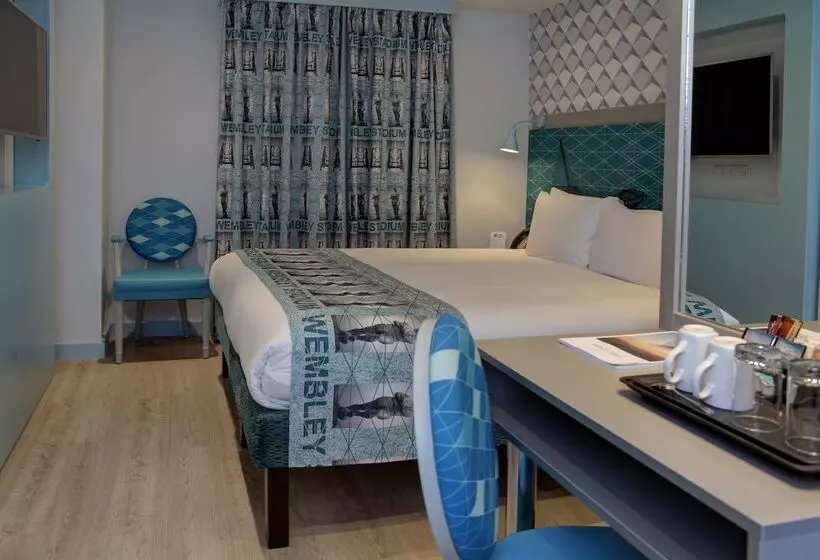هتل Best Western Plus London Wembley