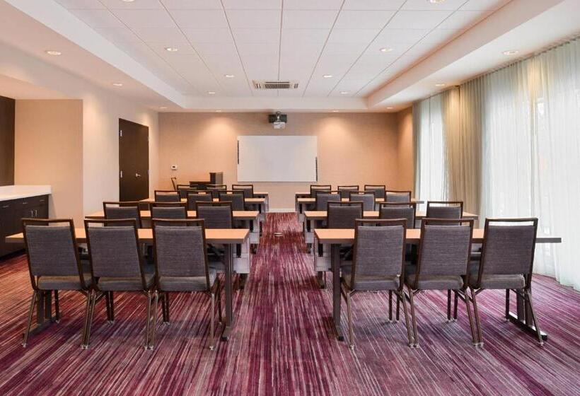 호텔 Courtyard By Marriott Toledo North