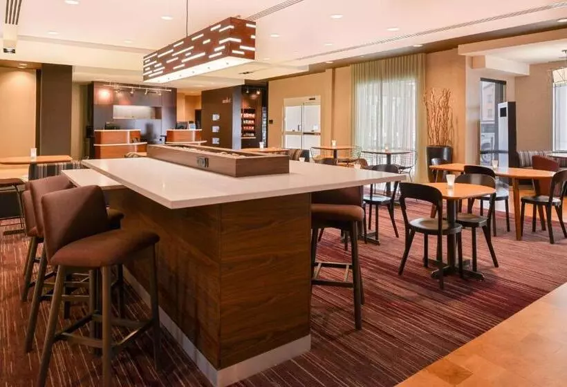ホテル Courtyard By Marriott Toledo North