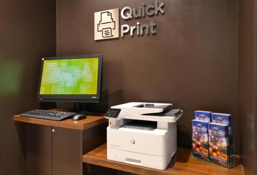 호텔 Courtyard By Marriott Toledo North