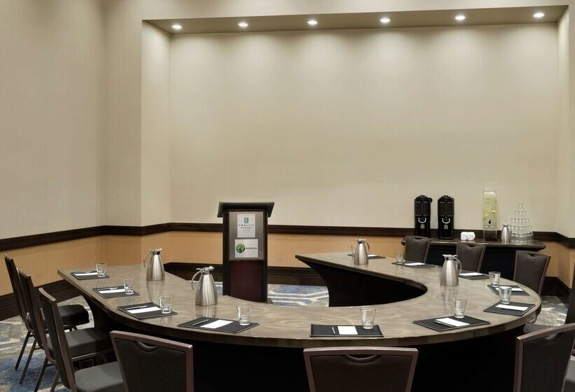 فندق Embassy Suites By Hilton Syracuse Destiny Usa