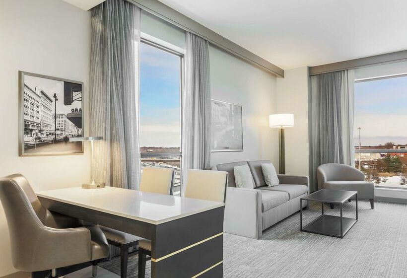 فندق Embassy Suites By Hilton Syracuse Destiny Usa