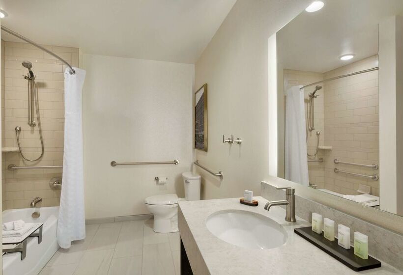 فندق Embassy Suites By Hilton Syracuse Destiny Usa