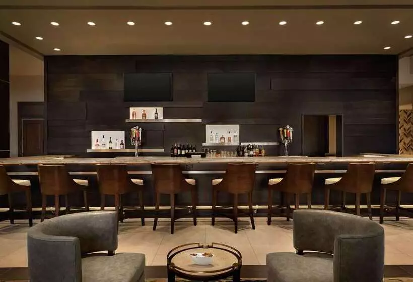 هتل Embassy Suites By Hilton Syracuse Destiny Usa
