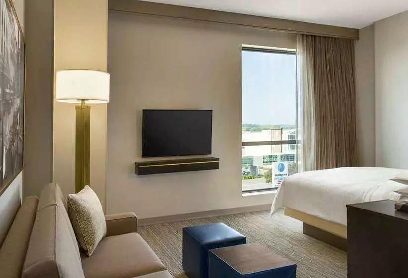 هتل Embassy Suites By Hilton Syracuse Destiny Usa