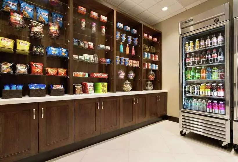 هتل Embassy Suites By Hilton Syracuse Destiny Usa