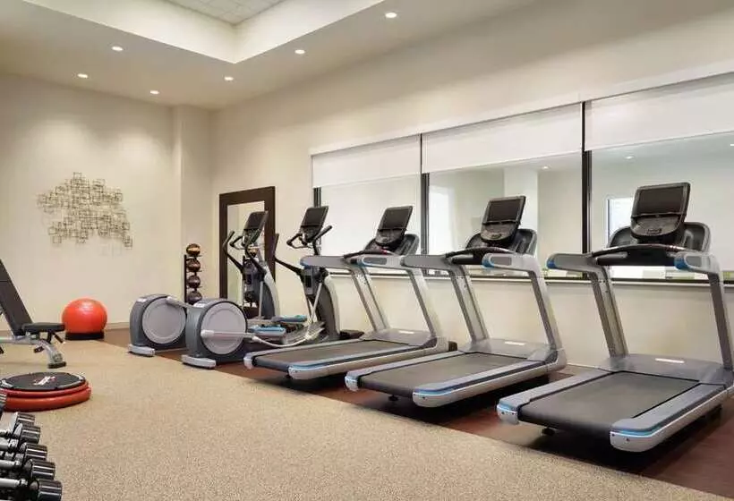 هتل Embassy Suites By Hilton Syracuse Destiny Usa