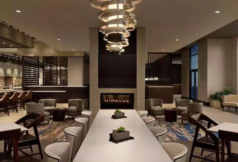 هتل Embassy Suites By Hilton Syracuse Destiny Usa