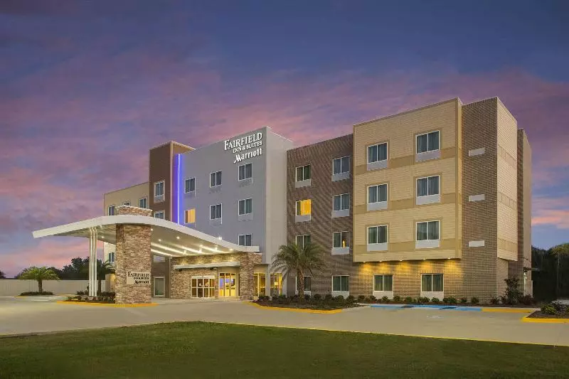 ホテル Fairfield Inn & Suites By Marriott Cut Off Galliano
