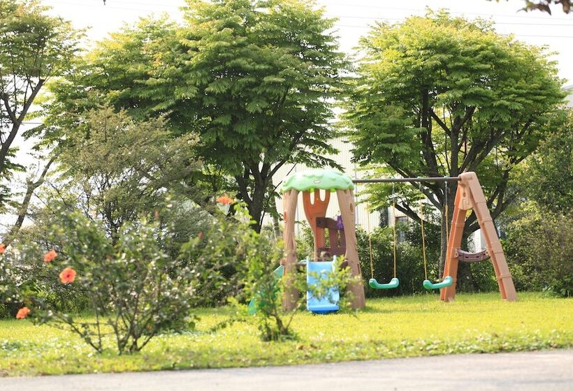 בית מלון כפרי Green Forest Villa