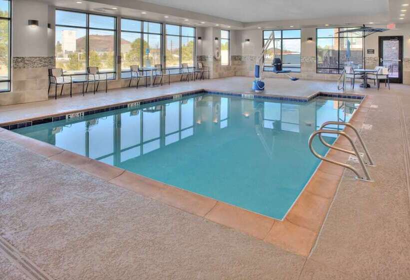 فندق Hampton Inn & Suites Flagstaff East