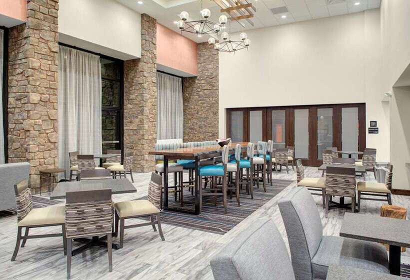 فندق Hampton Inn & Suites Flagstaff East