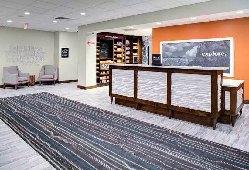 Hotelli Hampton Inn & Suites Flagstaff East