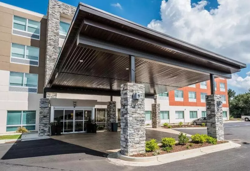 ホテル Holiday Inn Express & Suites   Commerce, An Ihg