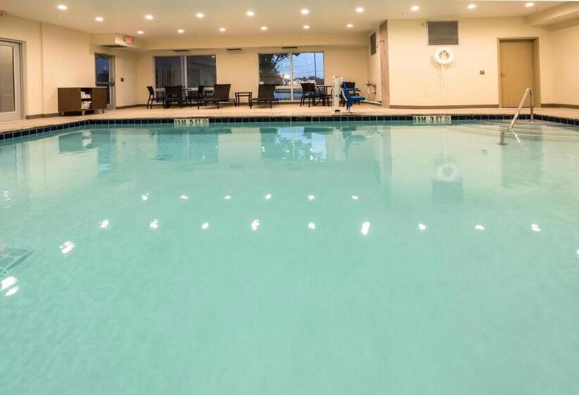 ホテル Holiday Inn Express & Suites   Commerce, An Ihg