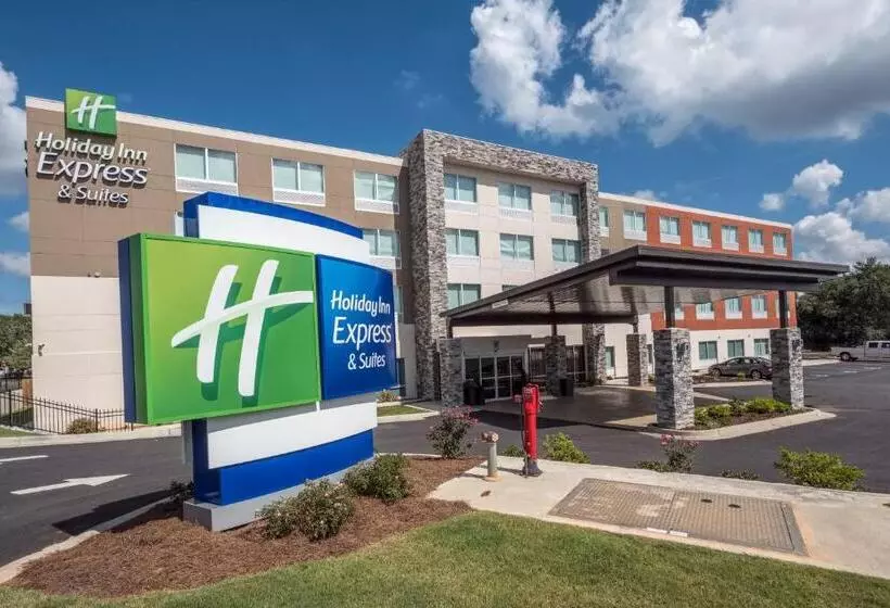 ホテル Holiday Inn Express & Suites   Commerce, An Ihg