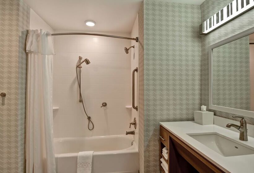 هتل Home2 Suites By Hilton Tampa Usf Near Busch Gardens