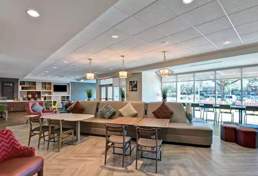 ホテル Home2 Suites By Hilton Tampa Usf Near Busch Gardens