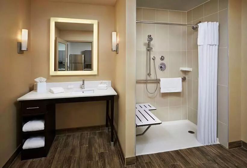 Hotelli Homewood Suites By Hilton North Bay