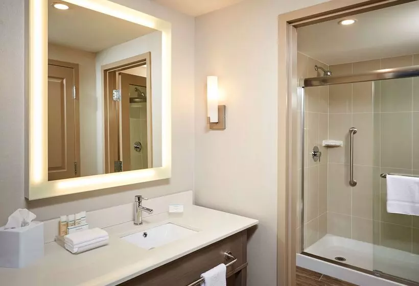 Hotelli Homewood Suites By Hilton North Bay
