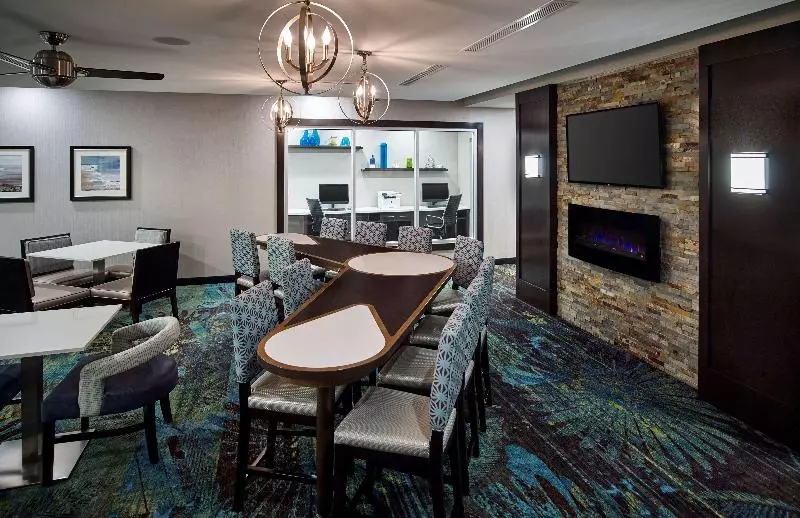 Hotelli Homewood Suites By Hilton North Bay