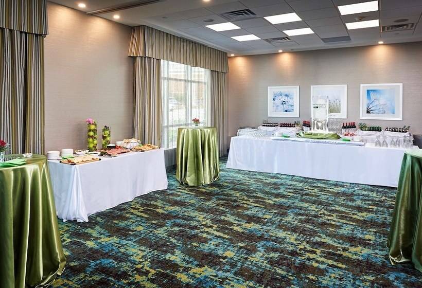 هتل Homewood Suites By Hilton North Bay