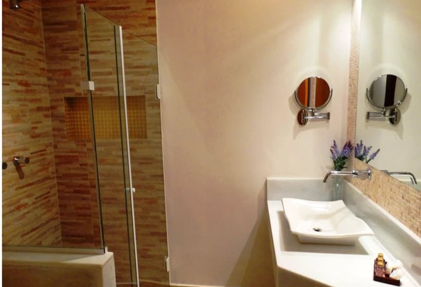 هتل Recanto Das Andorinhas Studios