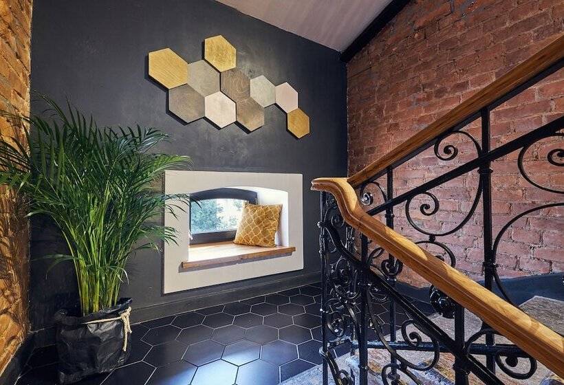 فندق The Faces Petrogradskaya