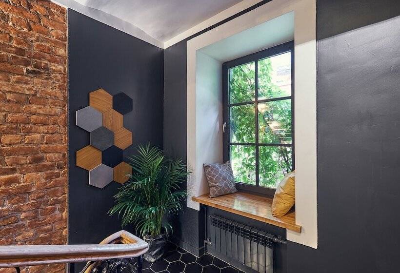 فندق The Faces Petrogradskaya