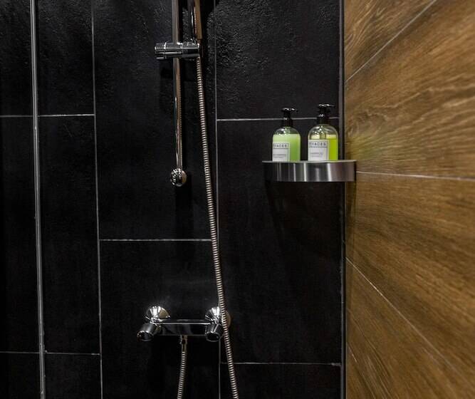 فندق The Faces Petrogradskaya