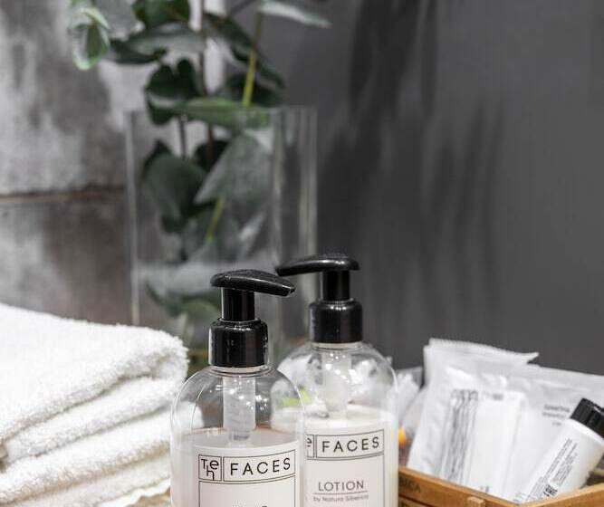 فندق The Faces Petrogradskaya