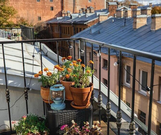 فندق The Faces Petrogradskaya