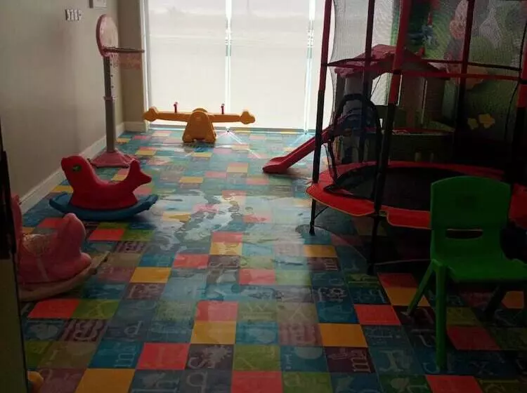 هتل Al Alamein Suites