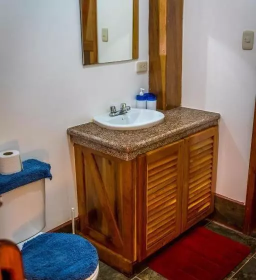 هتل Canoa Suites