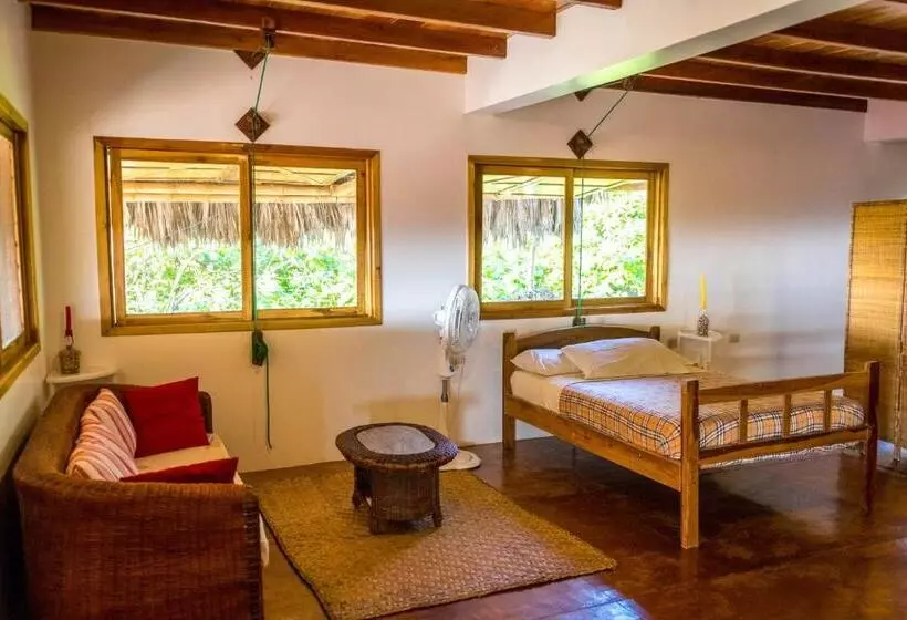 هتل Canoa Suites