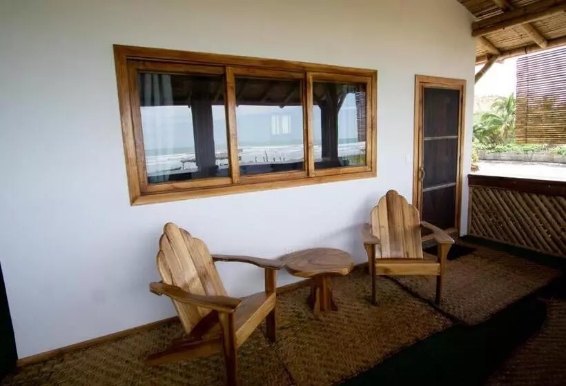 هتل Canoa Suites
