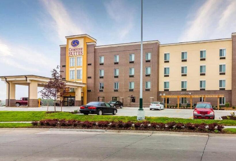 هتل Comfort Suites