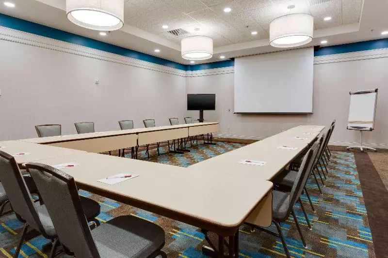 Drury Plaza Hotel St. Louis St. Charles