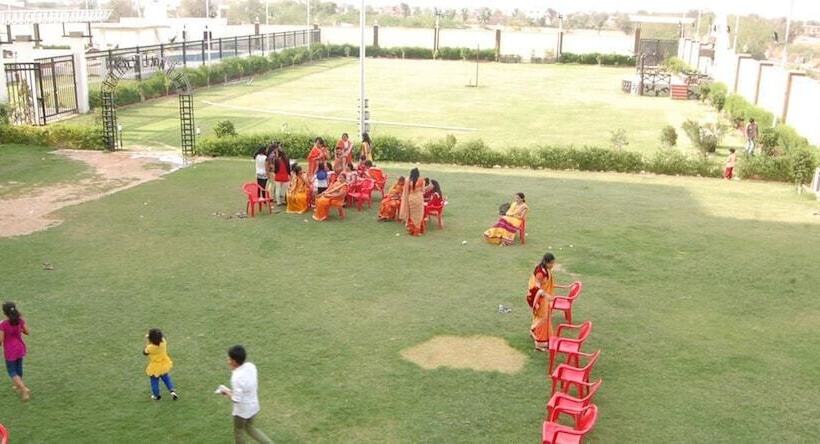 בית מלון כפרי Meghmount