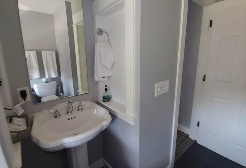 فندق Nelscott Manor