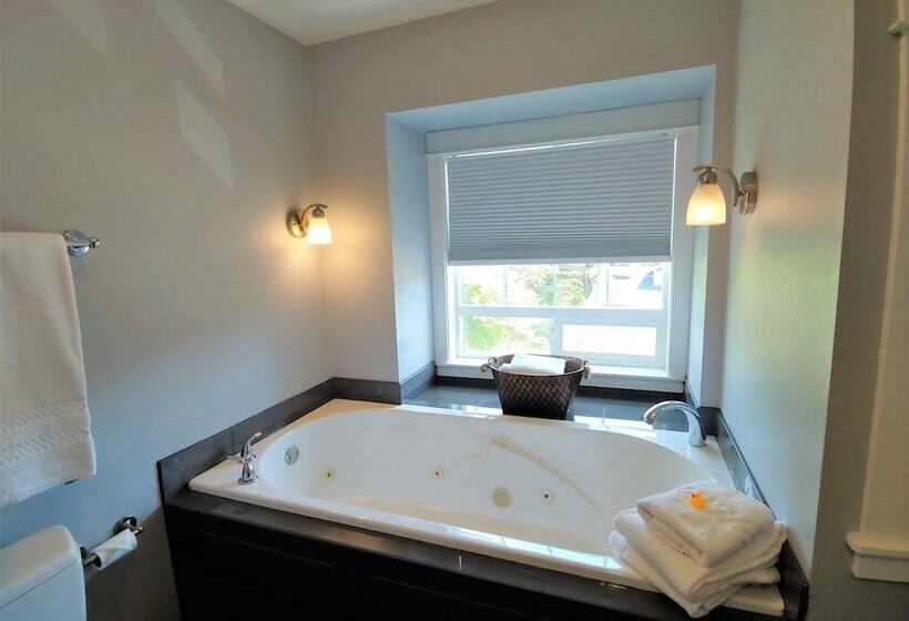 فندق Nelscott Manor